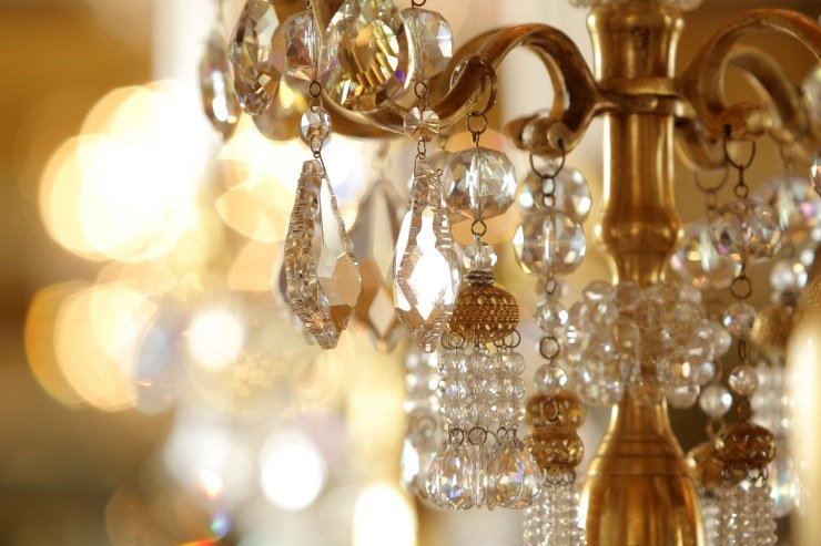 cleaning chandeliers